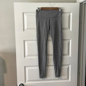 Light grey Lululemon leggings